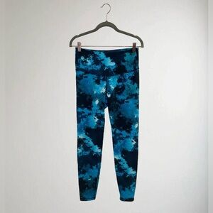 Old Navy Active Go-Dry Tie Die Fitted Leggings